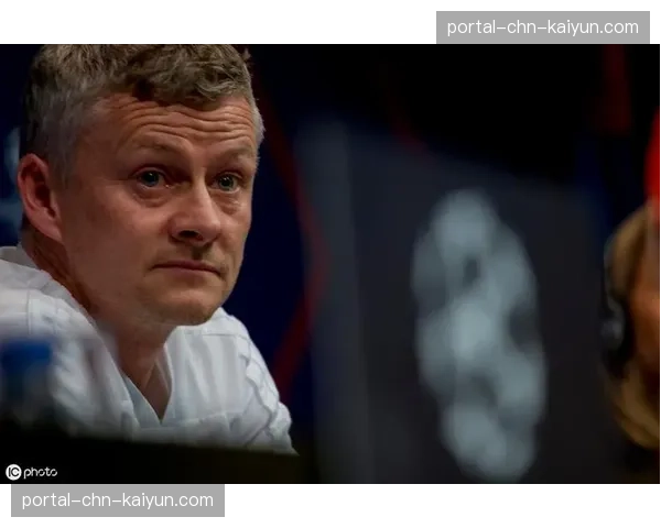 法兰克福公布大名单，伤愈复出的防守型中场（假设名）将增强中场区域的盯防硬度